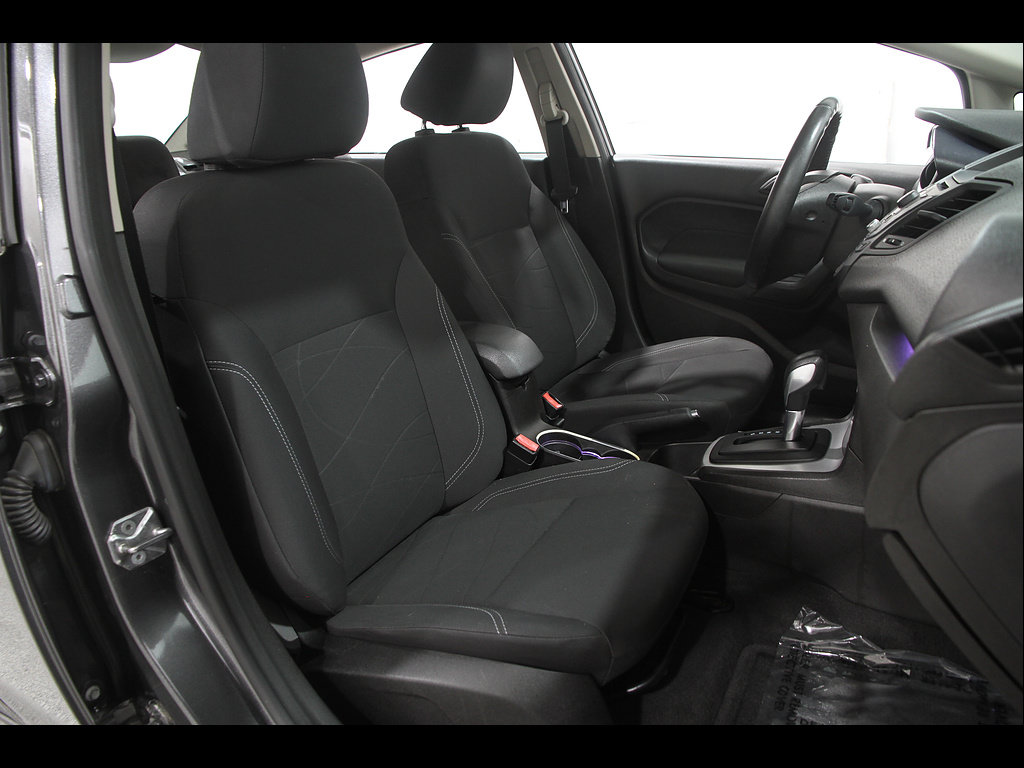 Used 2015 Ford Fiesta SE FWD image 13