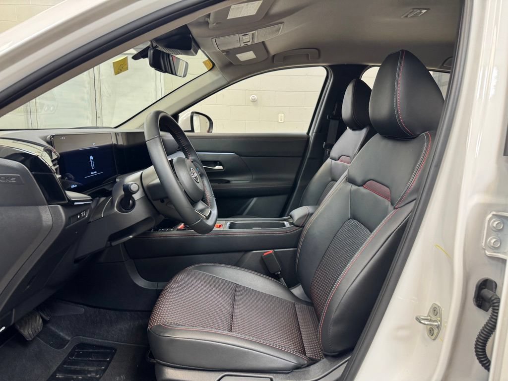 Used 2025 Nissan Kicks SR w/ Illumination Package AWD/4WD image 13