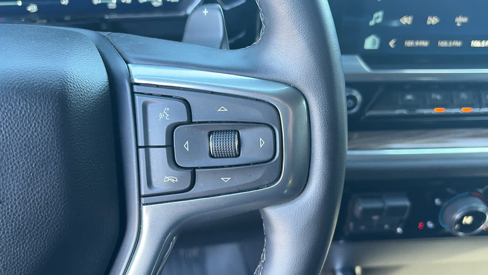 Certified 2023 Chevrolet Silverado 1500 RST w/ Convenience Package II image 13