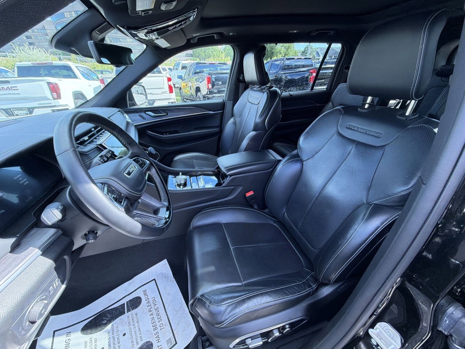 Used 2023 Jeep Grand Cherokee L Overland w/ Advanced Protech Group III image 13