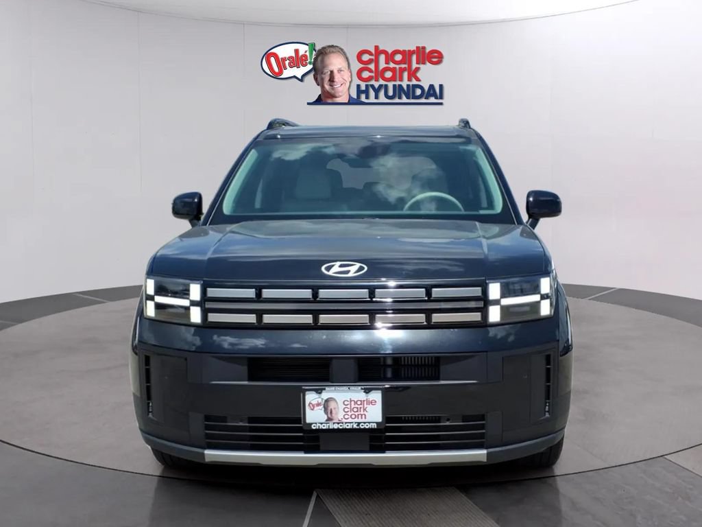 Used 2025 Hyundai Santa Fe SEL FWD image 8