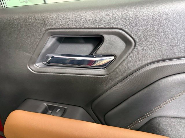 Used 2025 GMC Canyon AT4 w/ Technology Plus Package AWD/4WD image 25