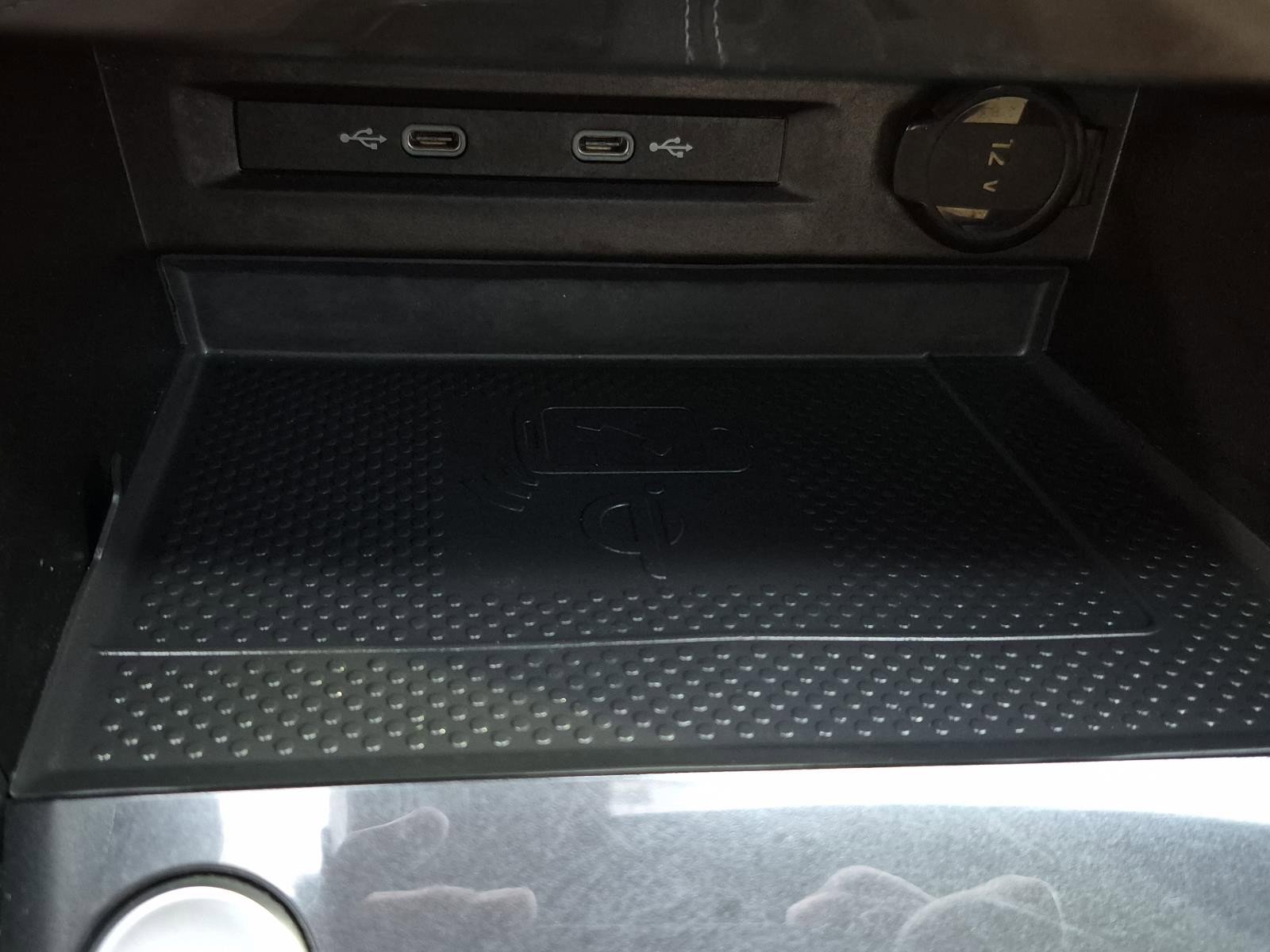 Used 2022 Volkswagen Tiguan SE R-Line FWD image 29