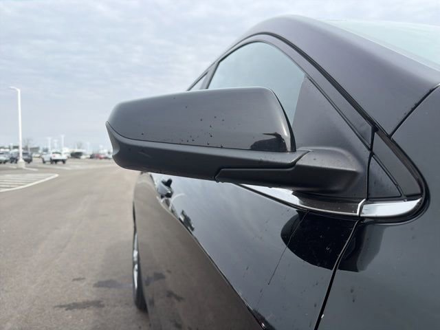 Used 2023 Chevrolet Equinox LT w/ LPO, Floor Liner Package image 5