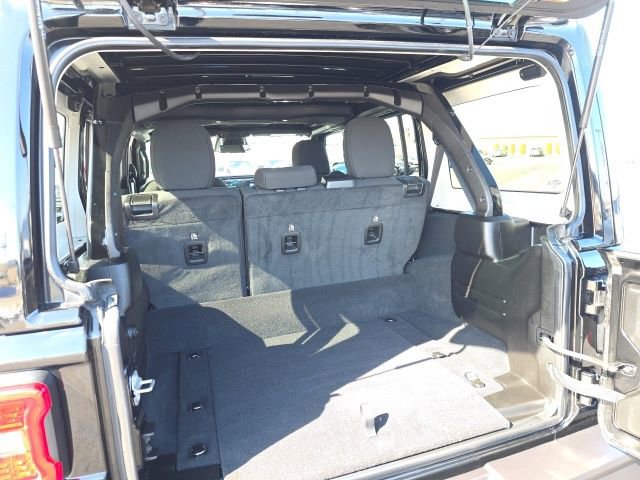 Used 2025 Jeep Wrangler Unlimited Rubicon 4xe w/ Safety Group image 55