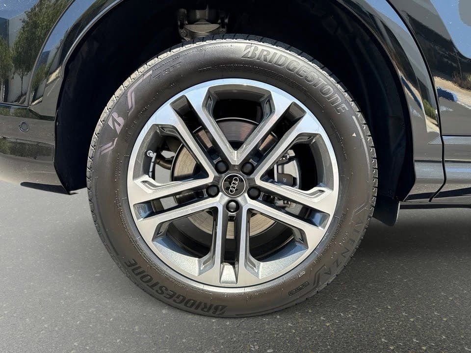 Certified 2025 Audi Q5 Premium Plus w/ Premium Plus image 8