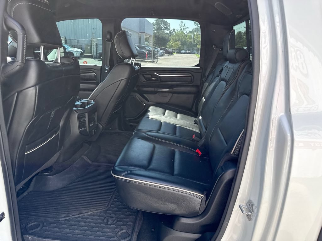 Used 2022 RAM 1500 Limited w/ Body-Colour Bumper Group AWD/4WD image 11