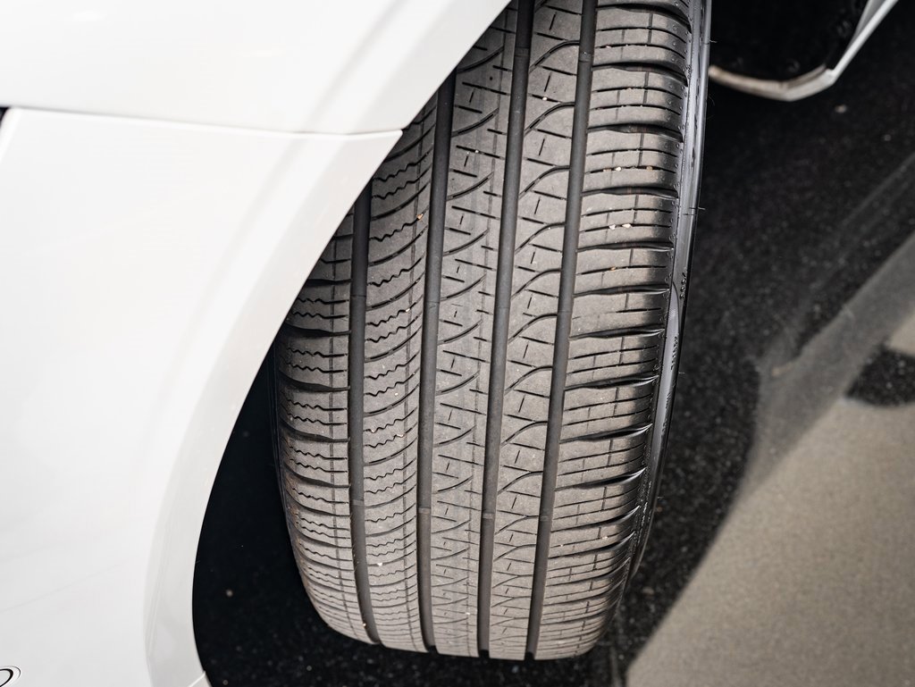 Used 2024 Volvo S90 T8 Ultimate image 38