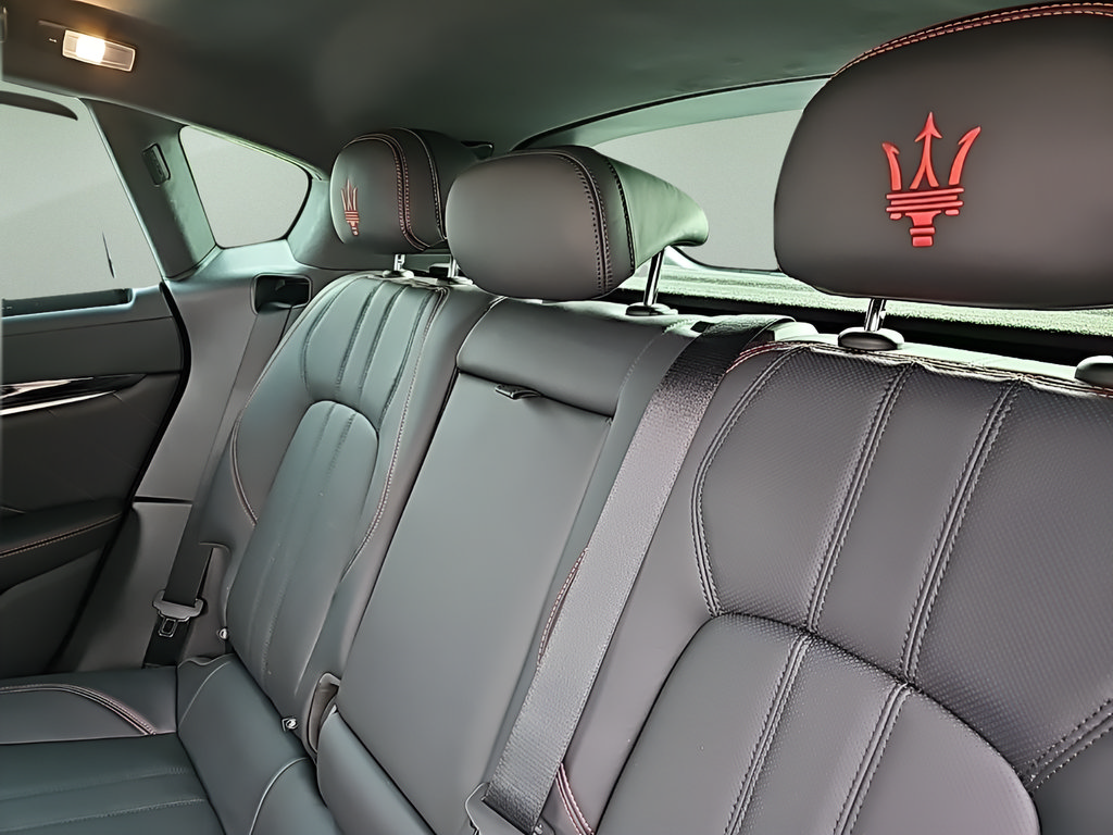 New 2024 Maserati Levante Modena Ultima AWD/4WD image 32