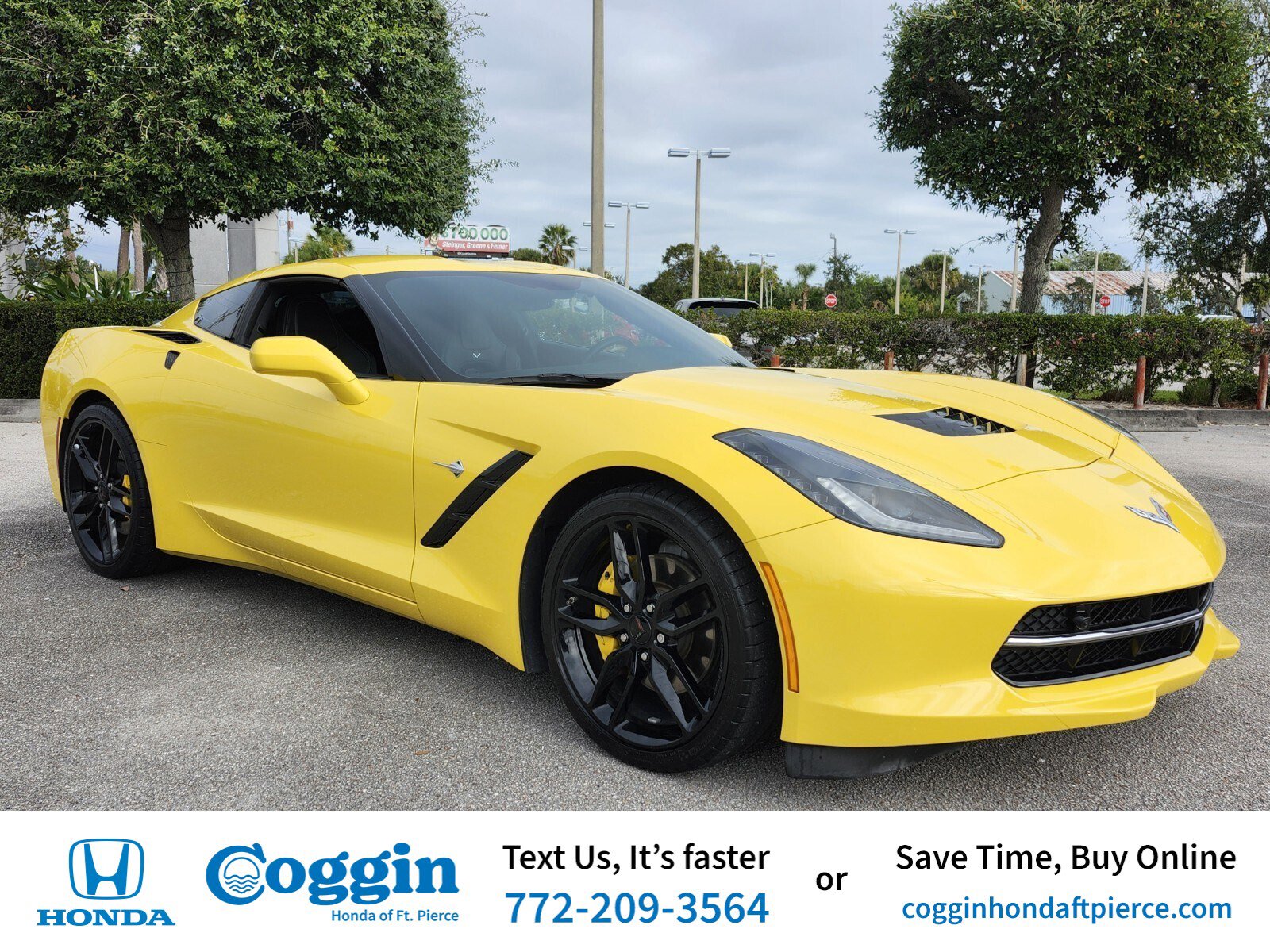 Used 2019 Chevrolet Corvette Stingray Coupe w/ 2LT Preferred Equipment Group image 1