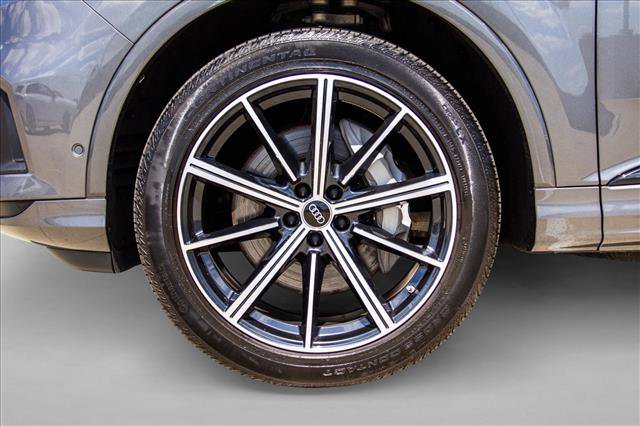 Used 2023 Audi Q7 3.0T Premium Plus w/ Premium Plus Package AWD/4WD image 9