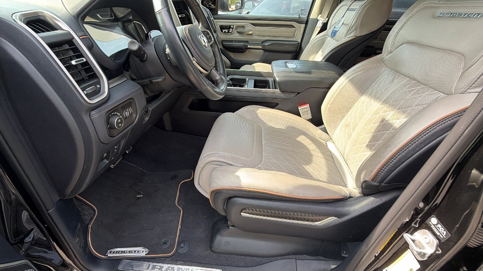 Used 2025 RAM 1500 Tungsten AWD/4WD image 16