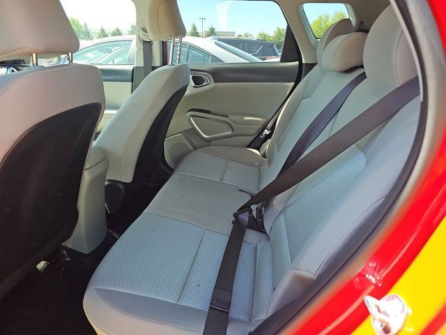 Used 2025 Kia Soul LX w/ LX Technology Package FWD image 14