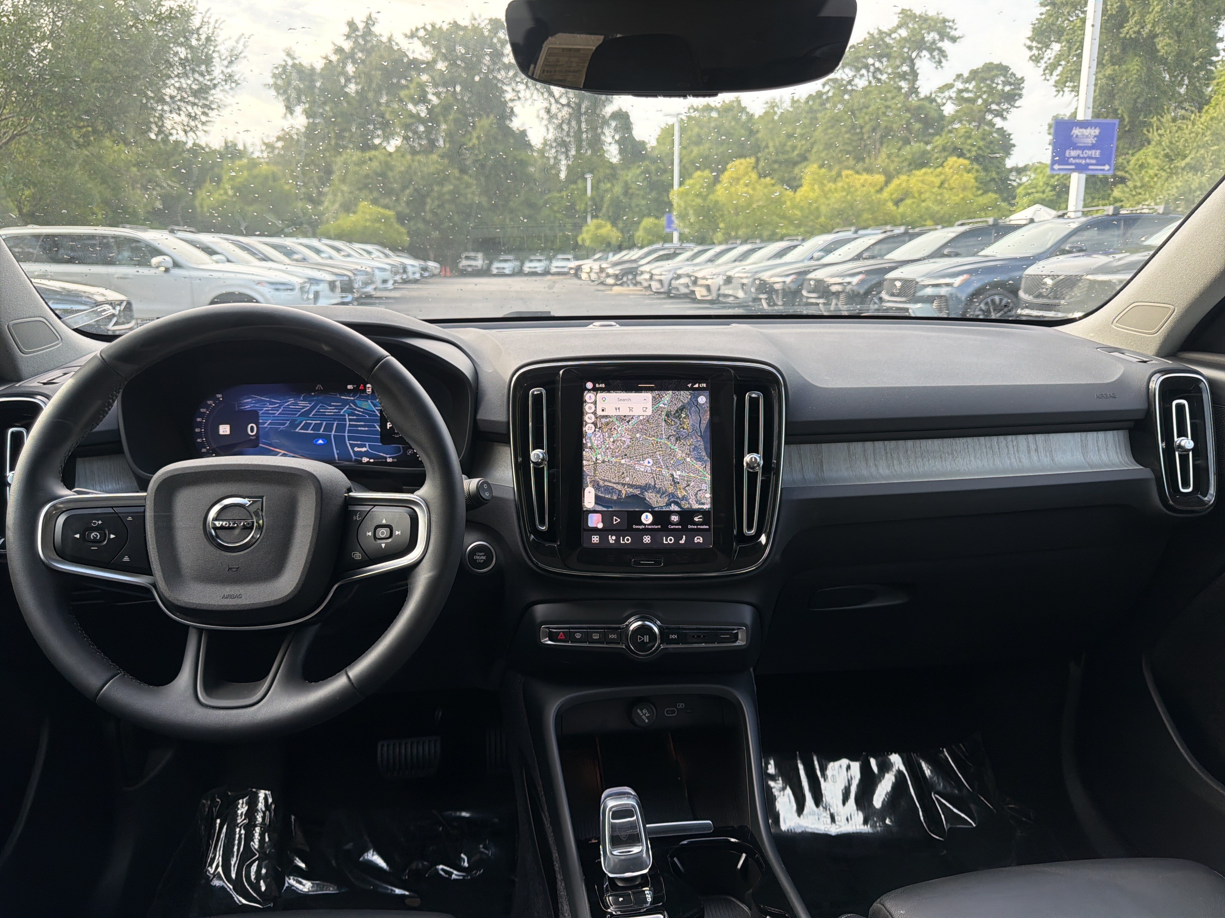 Certified 2023 Volvo XC40 B4 Plus w/ Driver Assist Package FWD image 46