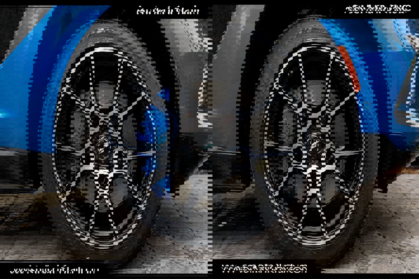 Used 2021 Aston Martin DBX image 21