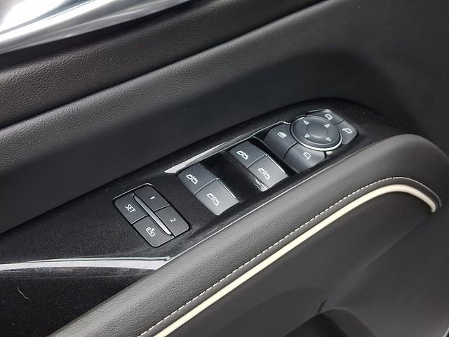 Used 2024 Cadillac Escalade ESV Premium Luxury w/ Performance Package AWD/4WD image 30