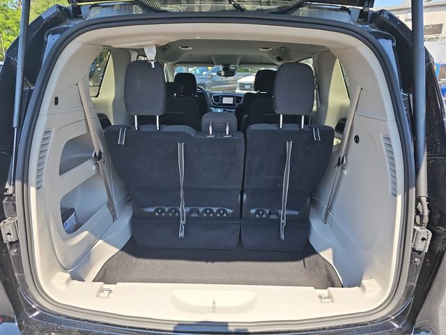 Used 2024 Chrysler Voyager LX FWD image 13
