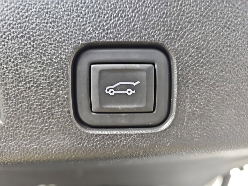 Used 2024 Chevrolet Traverse Z71 w/ Enhanced Driving Package image 19