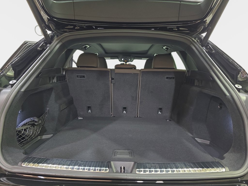 Used 2025 Audi Q5 Premium Plus w/ Premium Plus AWD/4WD image 12
