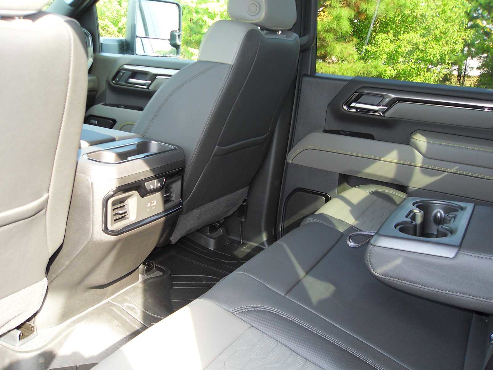 New 2026 Chevrolet Silverado 2500 ZR2 image 20