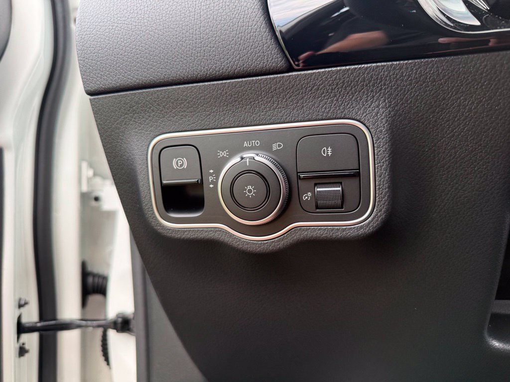 New 2026 Mercedes-Benz GLA 250 4MATIC image 21