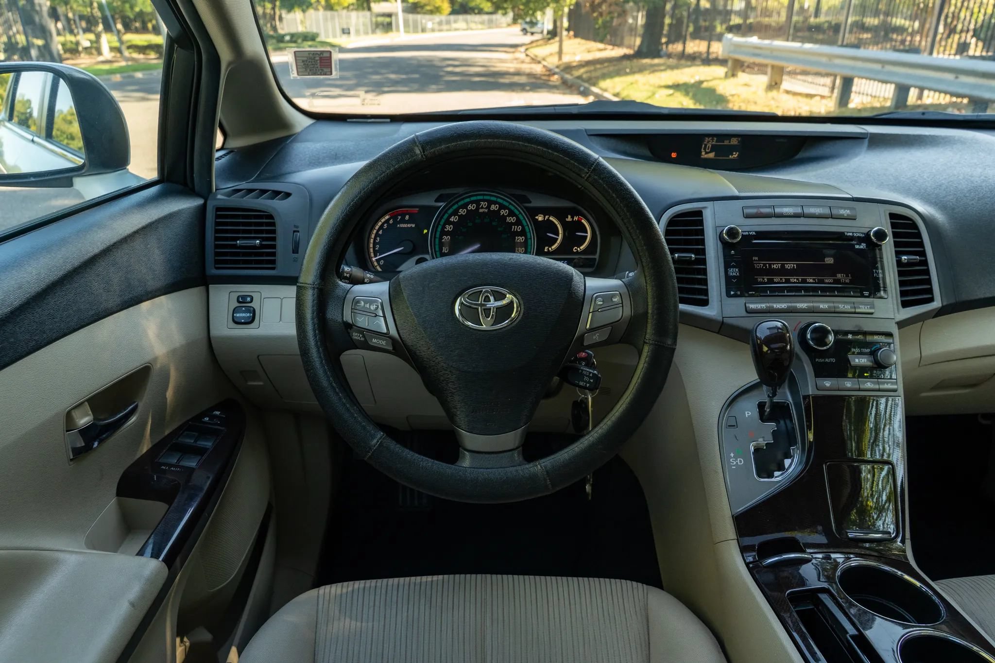 Used 2011 Toyota Venza FWD image 16