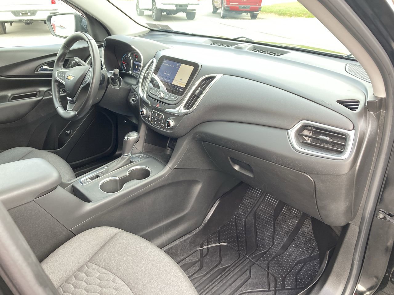 Used 2019 Chevrolet Equinox LT AWD/4WD image 16