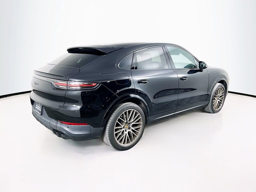 Certified 2023 Porsche Cayenne Coupe image 9
