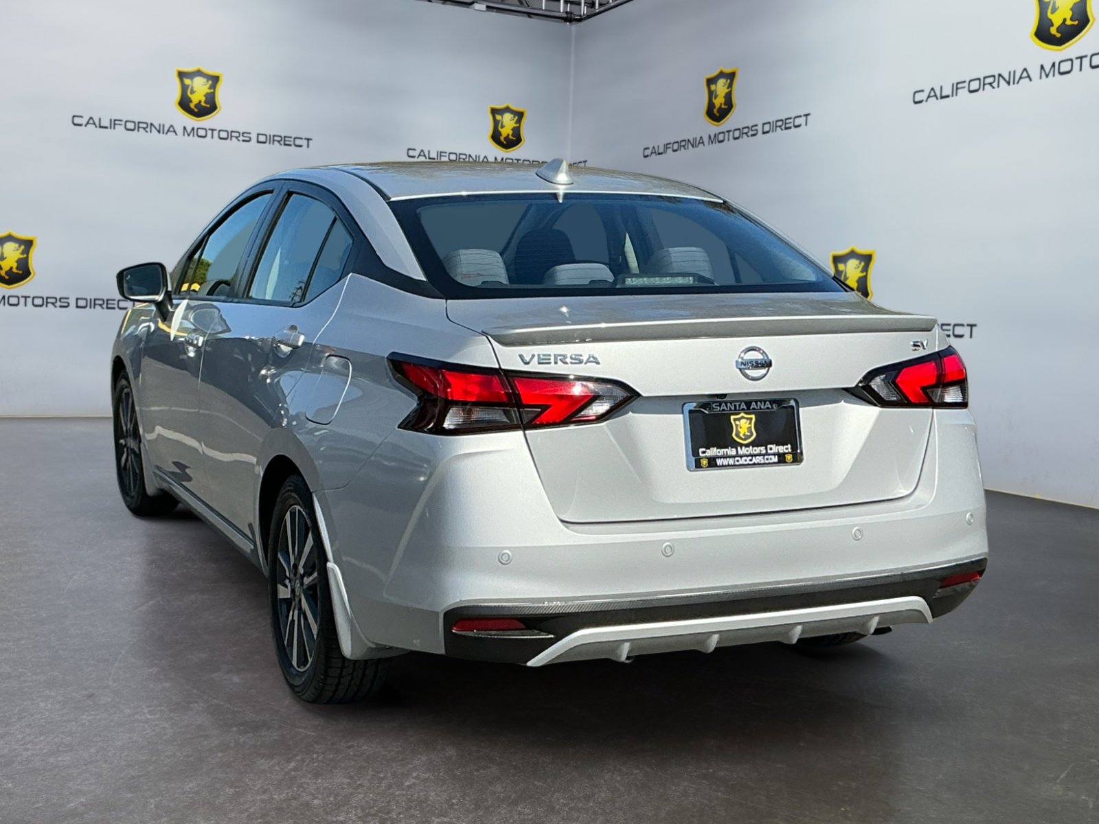 Used 2020 Nissan Versa SV w/ Trunk Package image 7