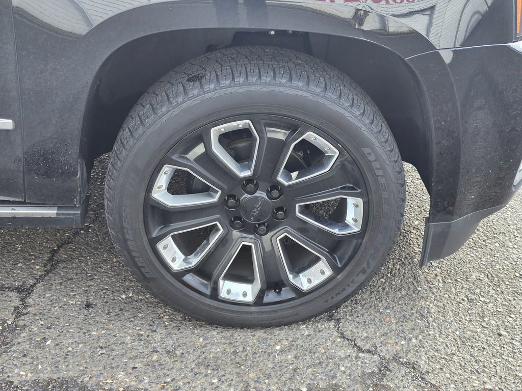 Used 2019 GMC Yukon Denali w/ Denali Ultimate Package image 48