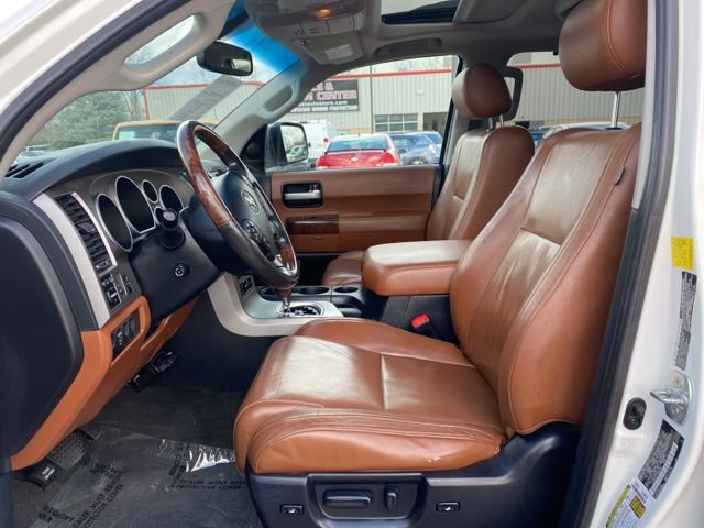 Used 2010 Toyota Sequoia Platinum image 9