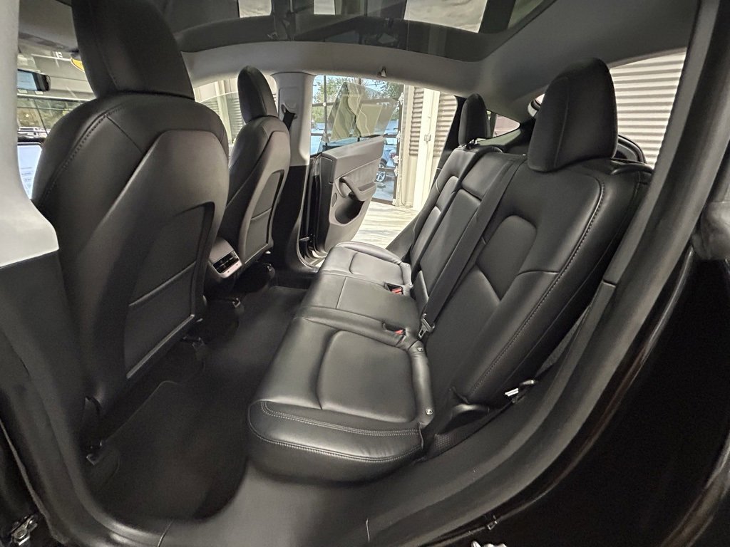 Used 2020 Tesla Model Y Long Range image 47