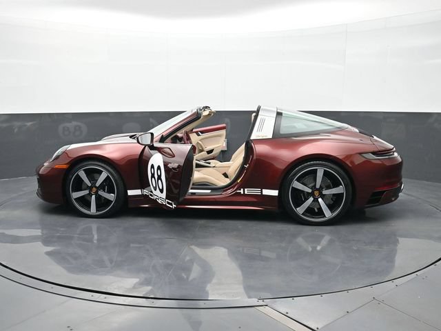 Certified 2021 Porsche 911 AWD/4WD image 27