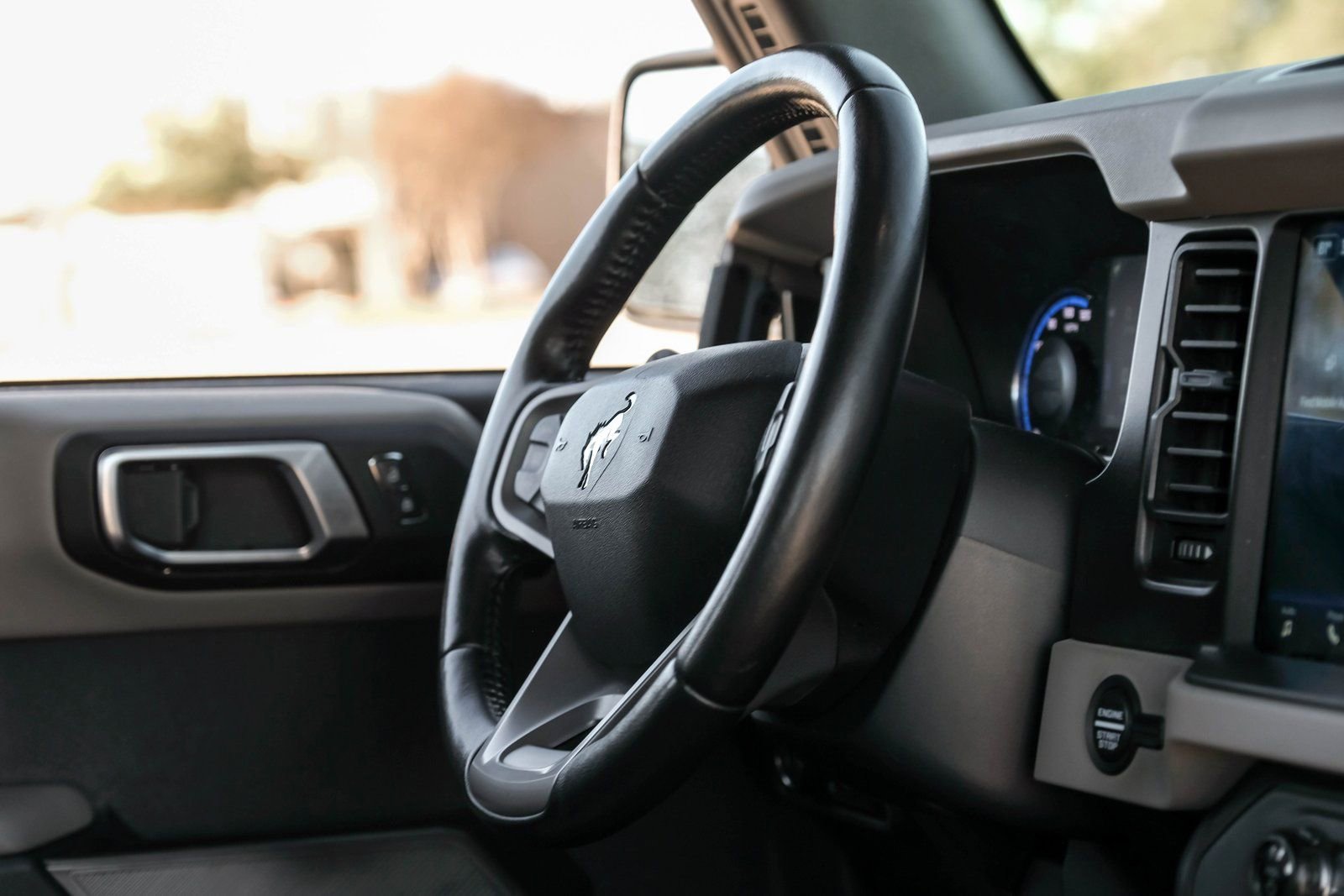 Used 2022 Ford Bronco Wildtrak image 16