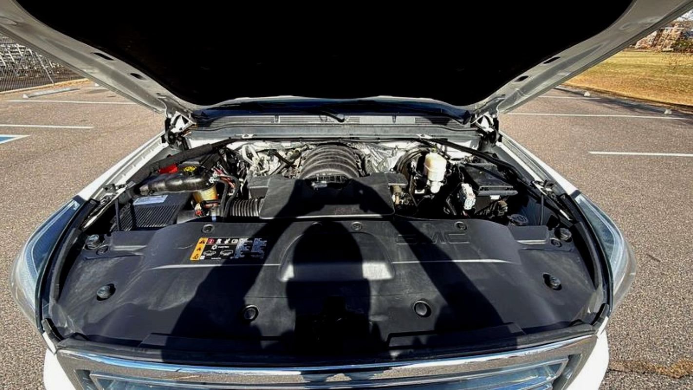 Used 2017 GMC Yukon SLE w/ SLE Value Package image 22