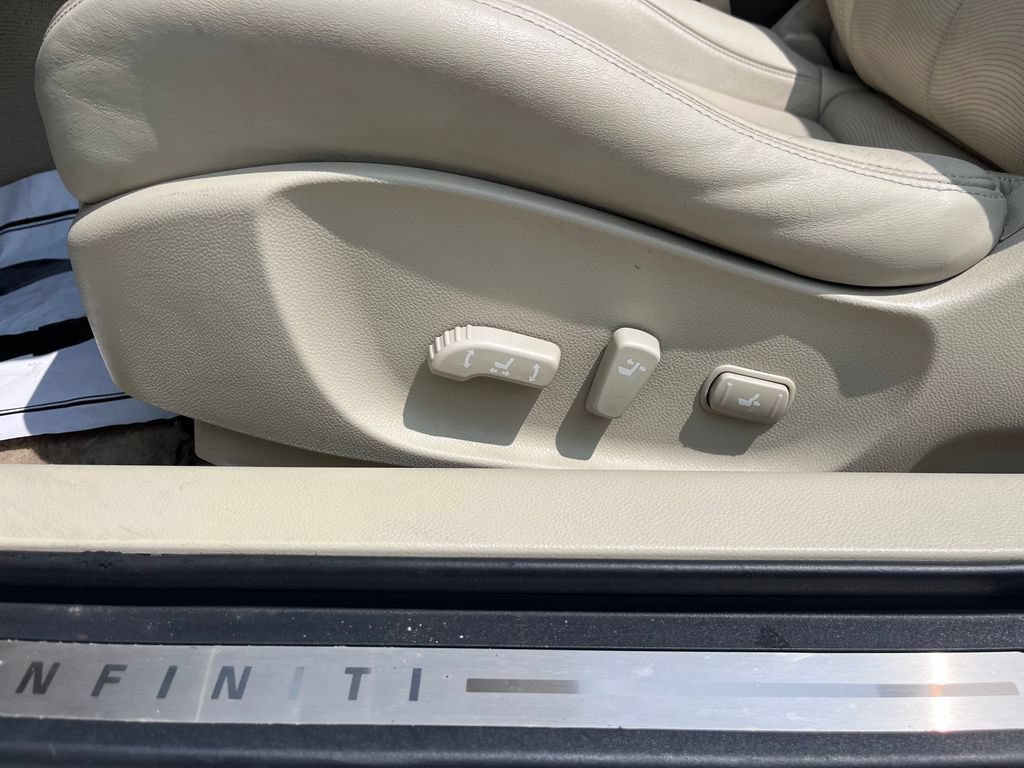 Used 2009 INFINITI G37 Convertible w/ Premium Pkg RWD image 11