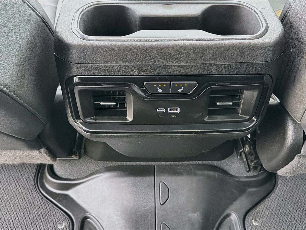 Used 2024 GMC Sierra 2500 AT4 w/ AT4 Premium Plus Package AWD/4WD image 45