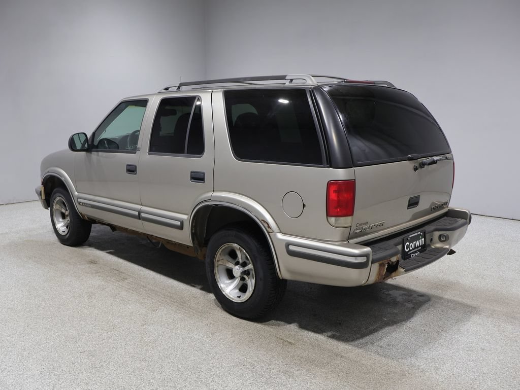 Used 1998 Chevrolet Blazer LS w/ Preferred Equipment Group RWD image 4