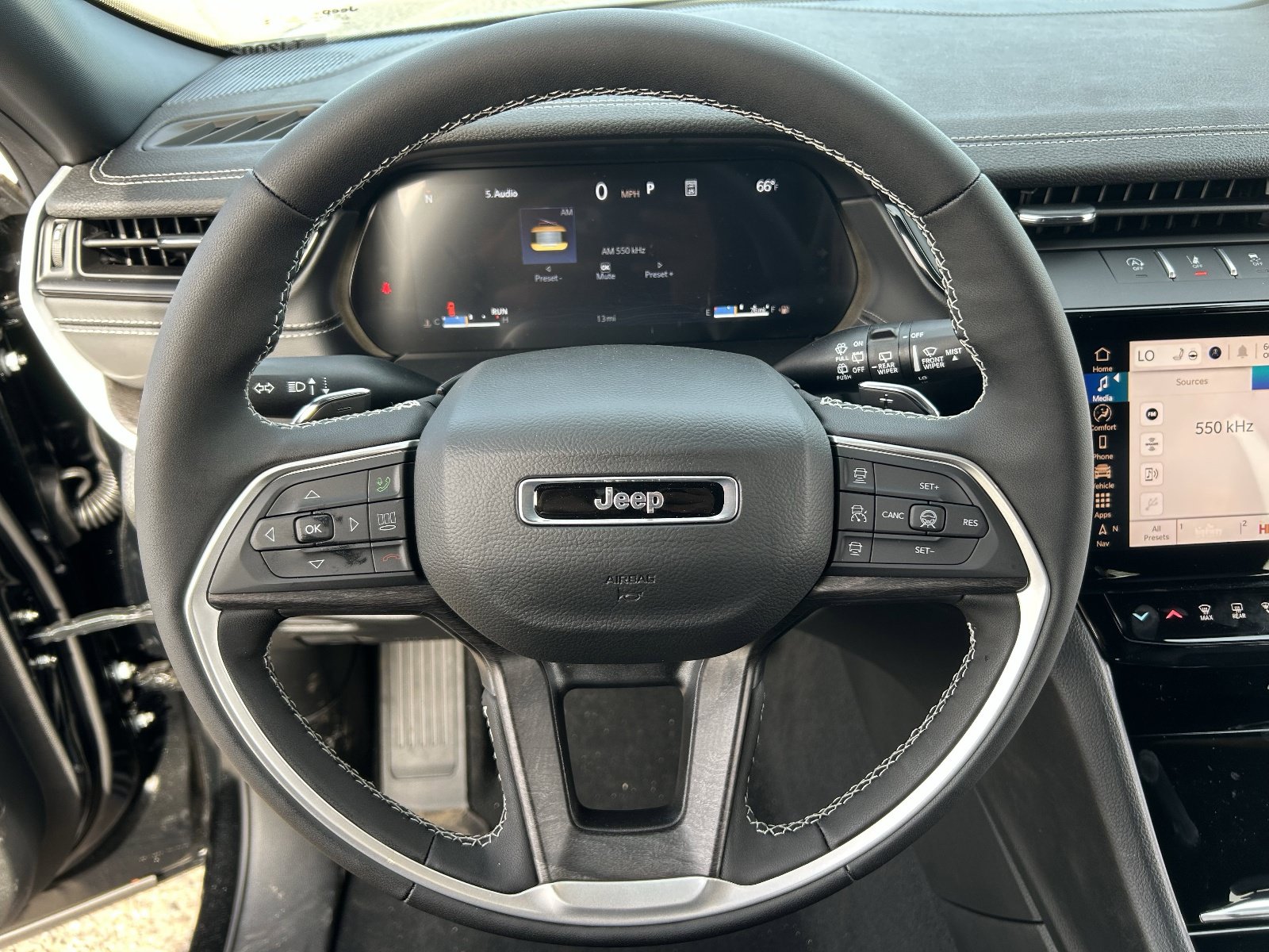 New 2026 Jeep Grand Cherokee Altitude AWD/4WD image 18