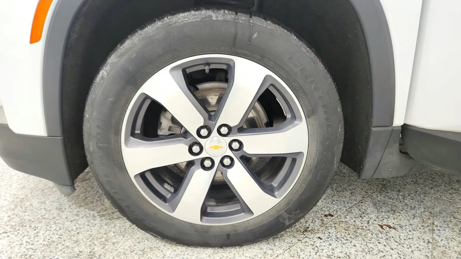 Used 2023 Chevrolet Traverse LT w/ LT Premium Package image 13