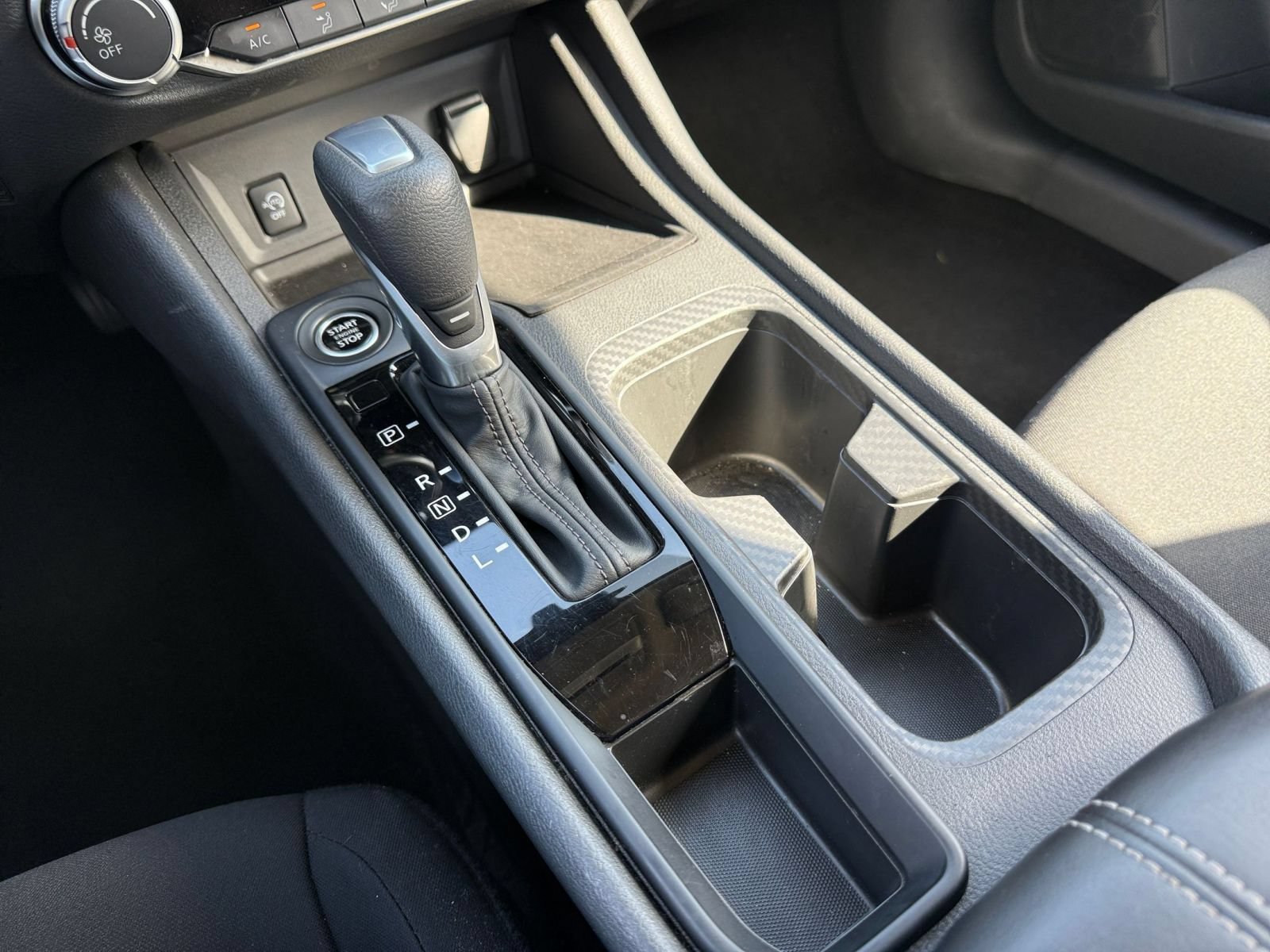 Used 2025 Nissan Sentra S FWD image 41
