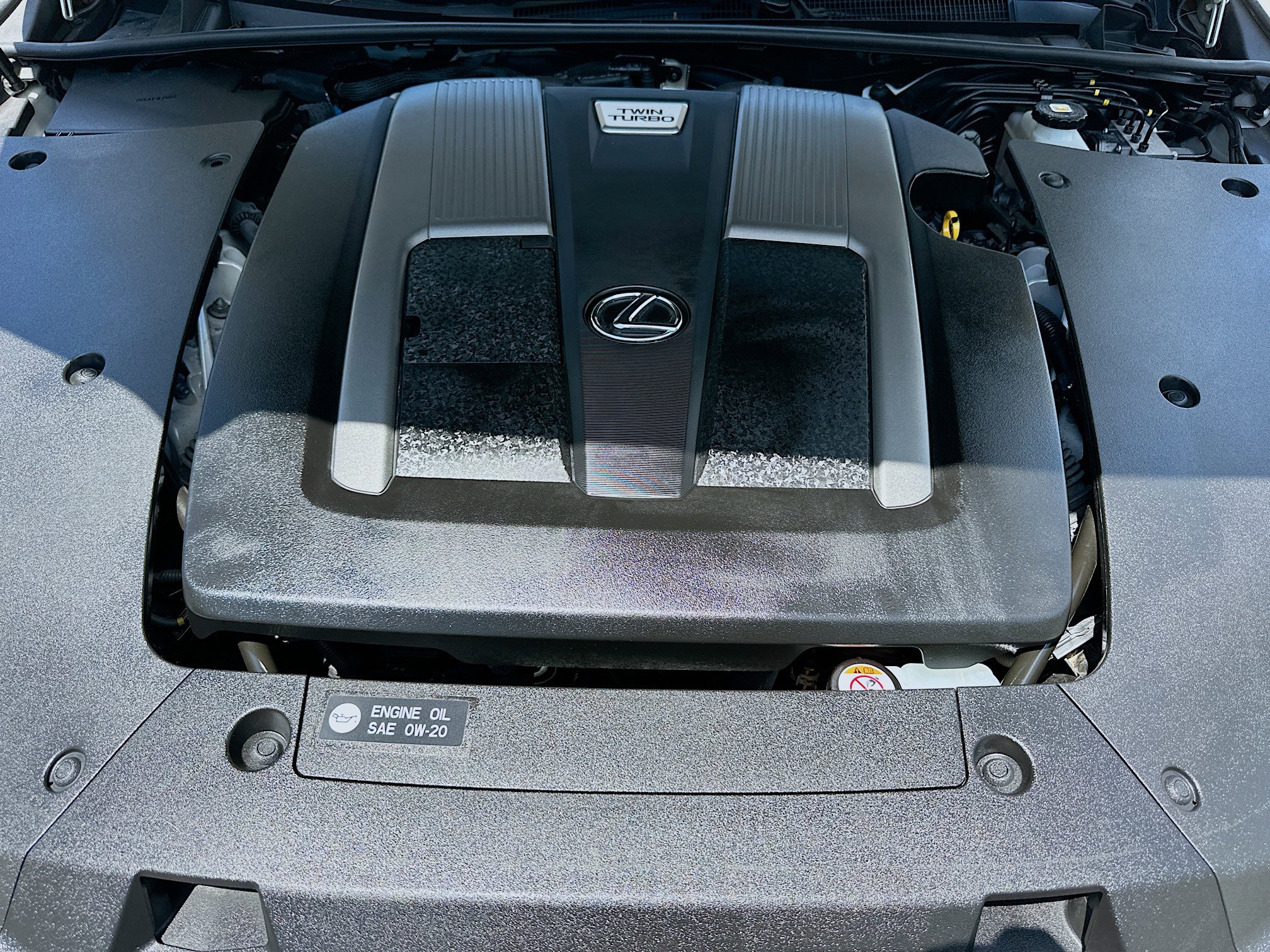 Used 2023 Lexus LS 500 w/ Accessory Package (Z2) RWD image 31