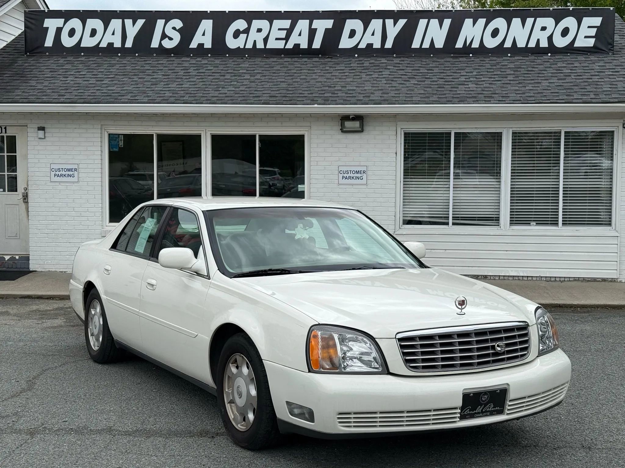 Used 2002 Cadillac De Ville Sedan w/ Comfort/Convenience Pkg
