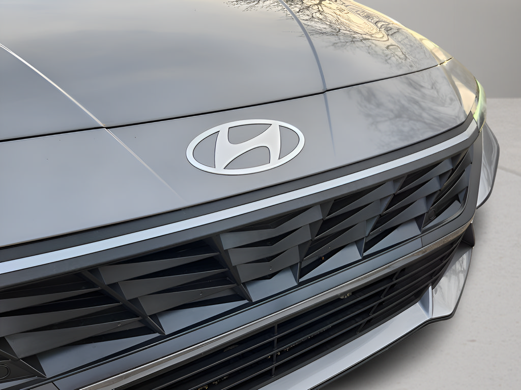 New 2026 Hyundai Elantra Sport w/ Cargo Package FWD image 9