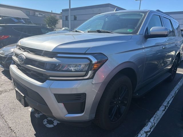 Used 2024 Ford Expedition XLT AWD/4WD image 6