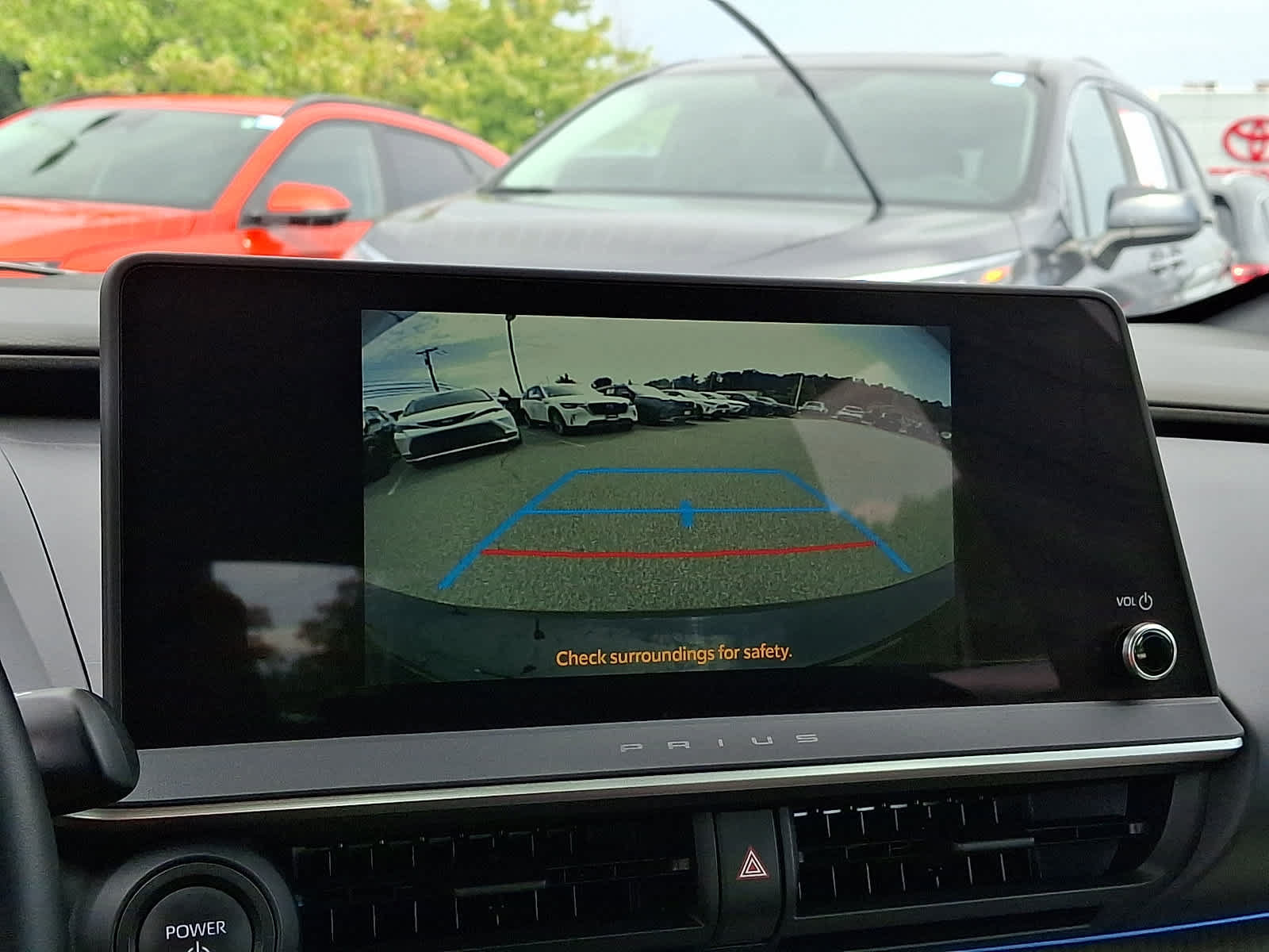 Certified 2025 Toyota Prius XLE FWD image 22