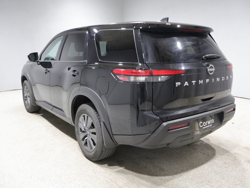 Used 2024 Nissan Pathfinder S AWD/4WD image 6