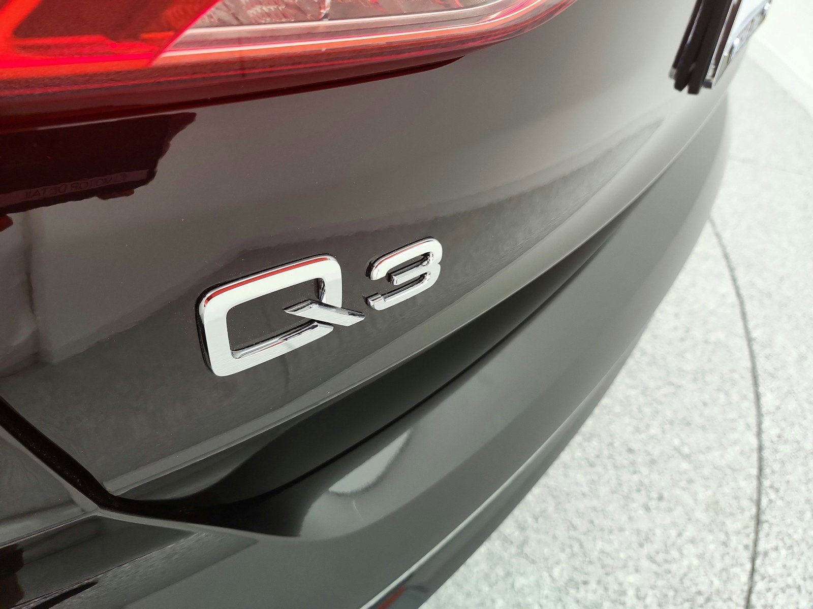 Used 2025 Audi Q3 2.0T Premium Plus w/ Premium Plus Package image 29