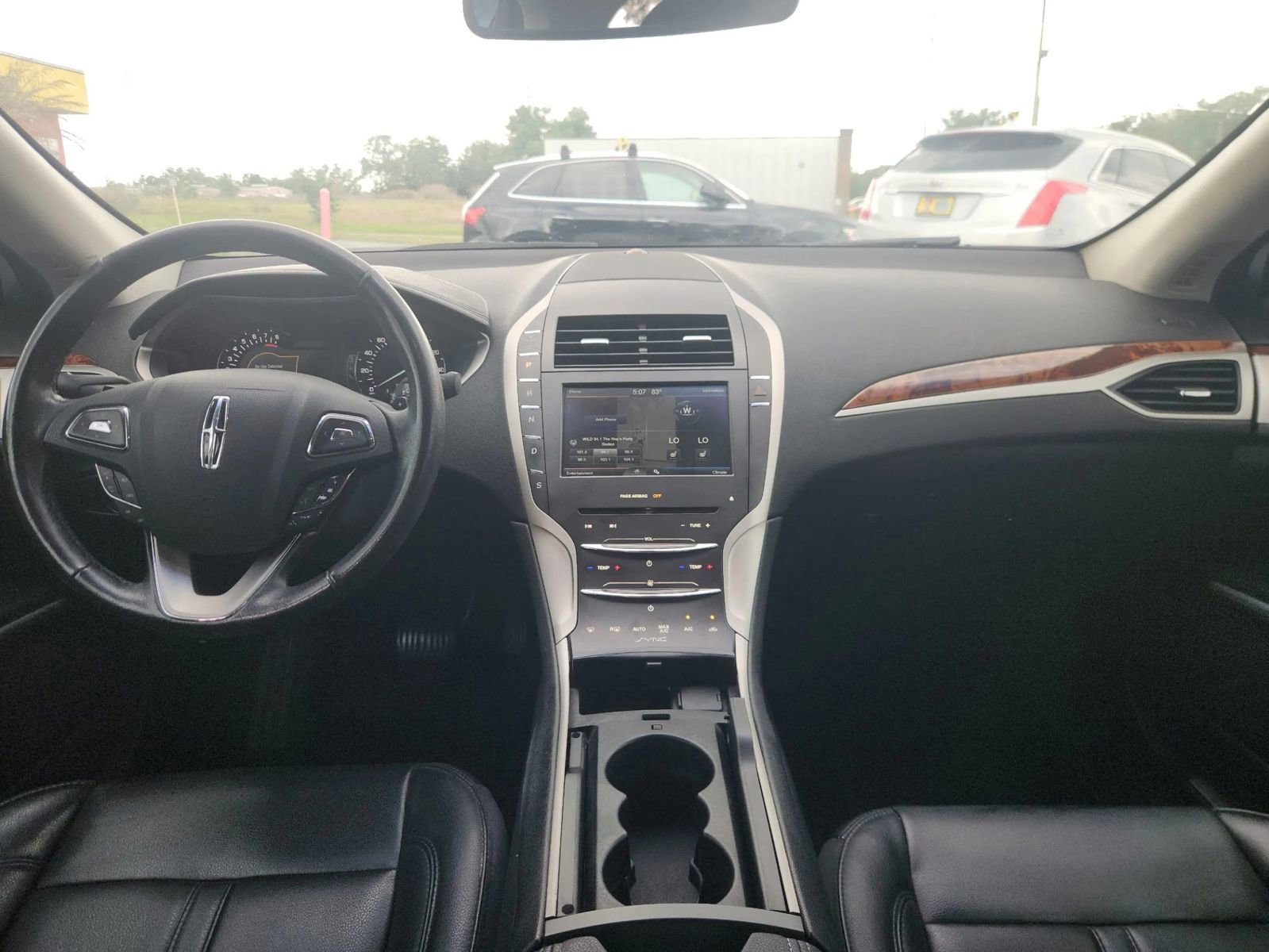 Used 2016 Lincoln MKZ FWD image 21