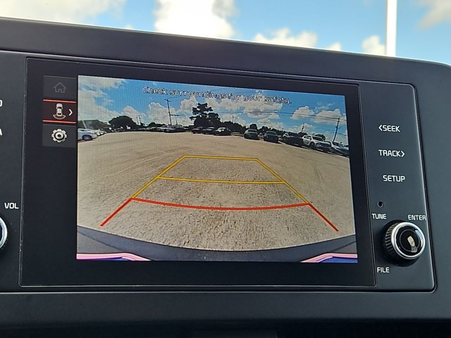 Used 2024 Kia Sportage LX FWD image 13